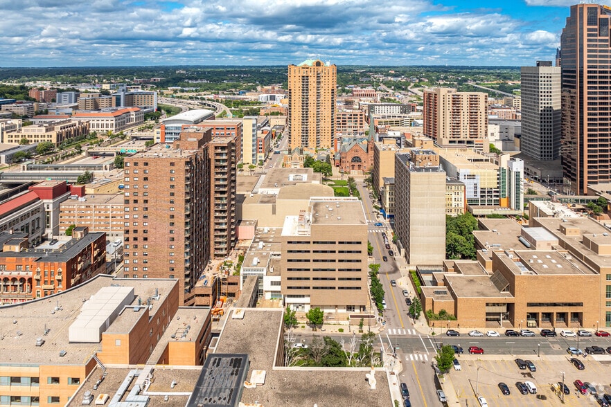 More Photos Of 17 Exchange St W, Saint Paul Medical For Sale