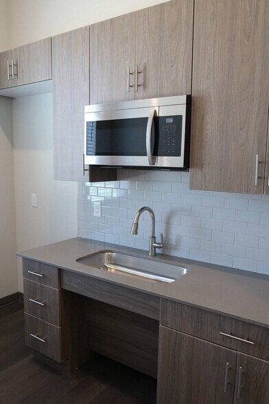 More Photos Of 525 Shiloh Rd, Plano Medical For Sale