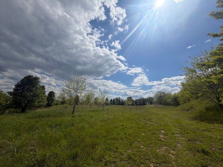 More Photos Of 962 Old Brick Rd, West Alexander Apartments For Sale