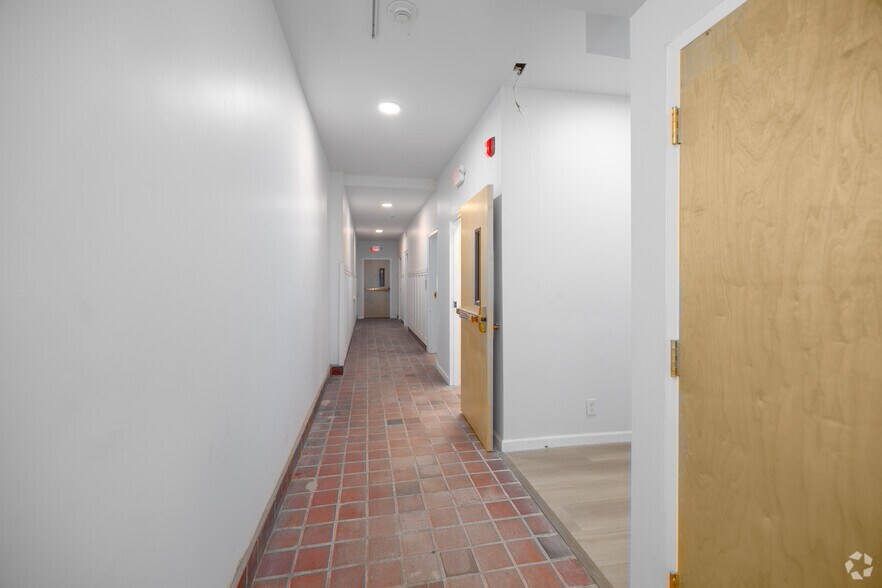 More Photos Of 219 E Hanover St, Trenton Loft Creative Space For Lease