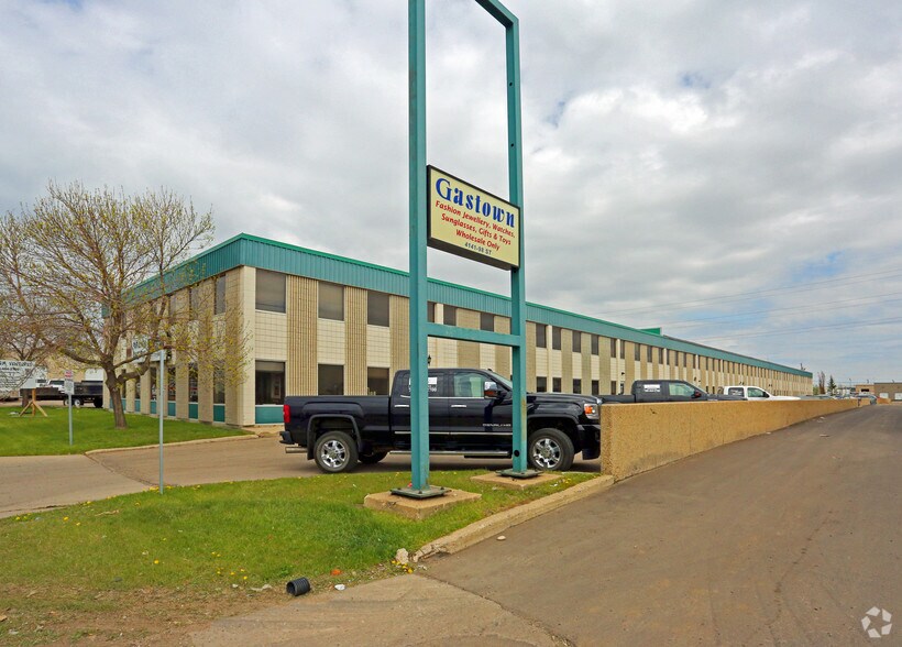 More Photos Of 4133-4161 98th St NW, Edmonton Flex For Lease