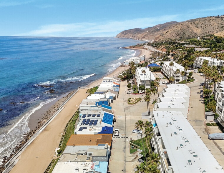 More Photos Of 11914 Beach Club Way, Malibu Multifamily For Sale