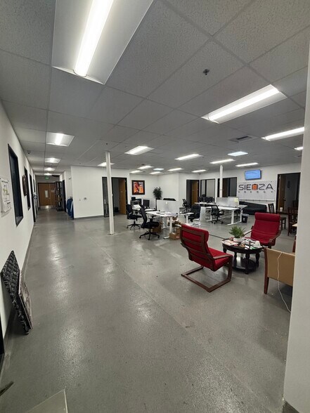 More Photos Of 1325 E El Segundo Blvd, El Segundo Food Processing For Lease