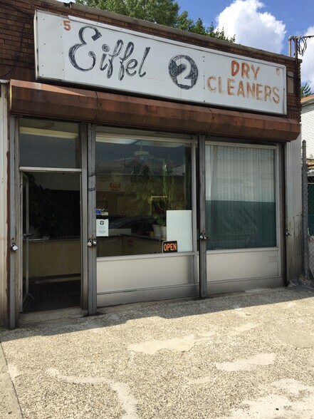 More Photos Of 783 S Orange Ave, Newark Storefront For Sale