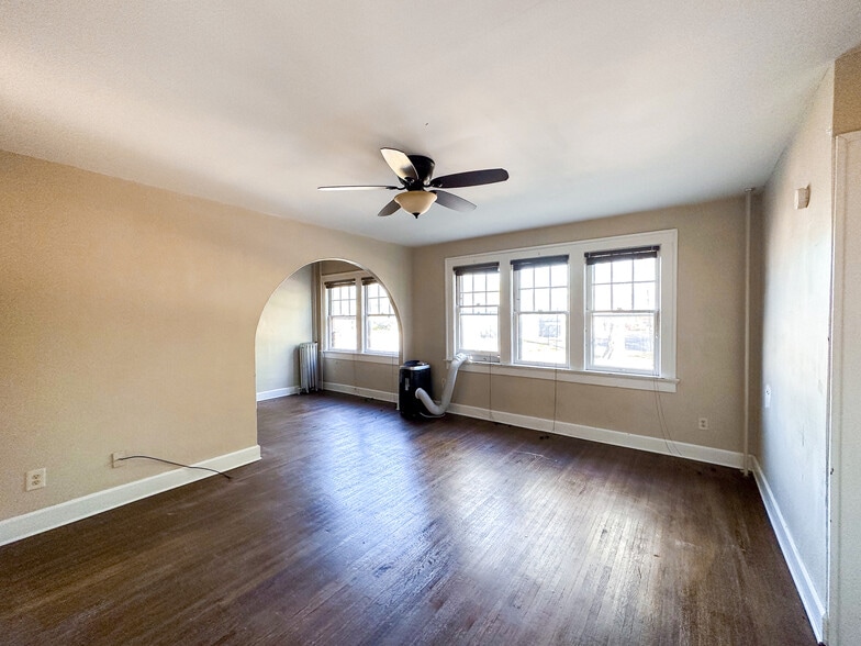 More Photos Of 5819 E Washington St, Indianapolis Apartments For Sale