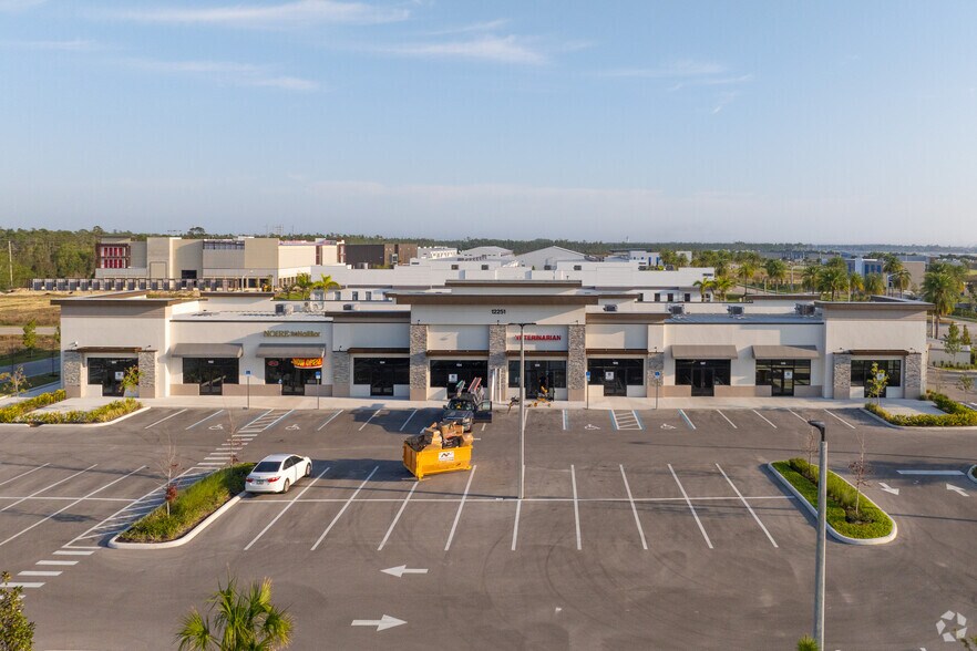 More Photos Of 12252 Itec Park Dr, Fort Myers Freestanding For Lease