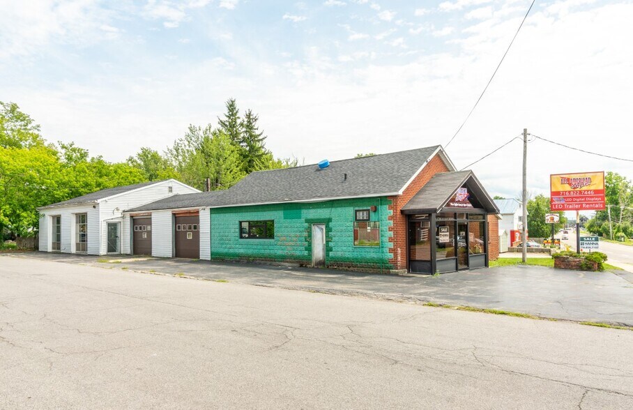Primary Photo Of 1486 Abbott Rd, Lackawanna Freestanding For Sale