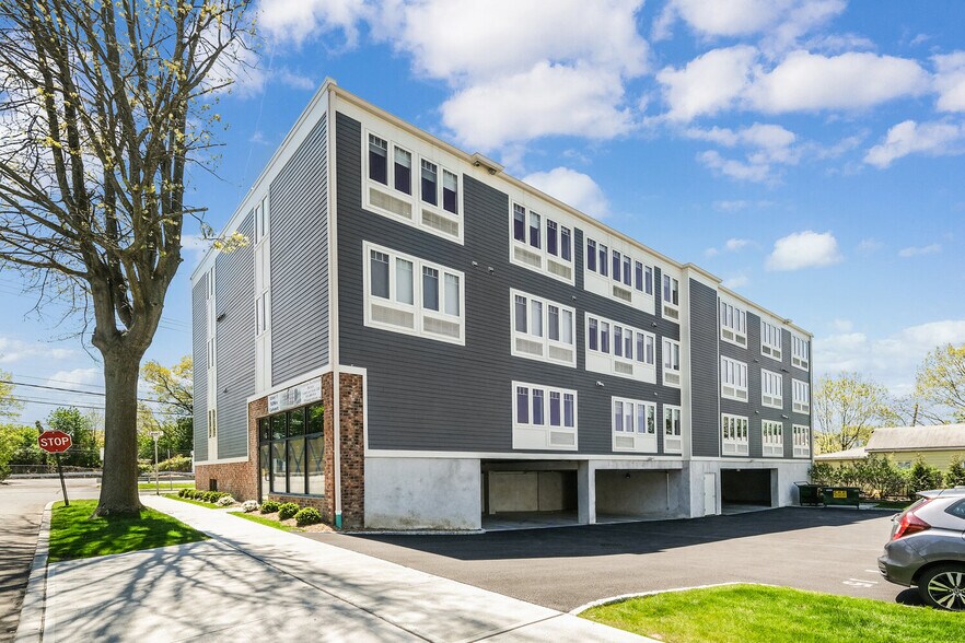 More Photos Of 56 Calvert St, Harrison Apartments For Sale