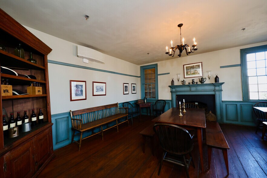 More Photos Of 683 Thomas Jefferson Pky, Charlottesville General Retail For Sale