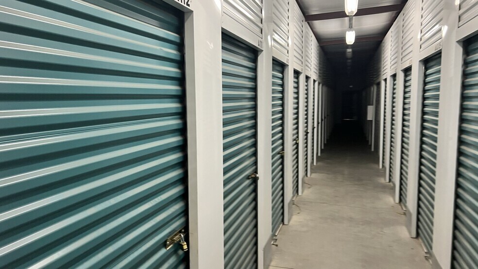 More Photos Of 12250 Ridgecrest Rd, Victorville Self Storage For Sale