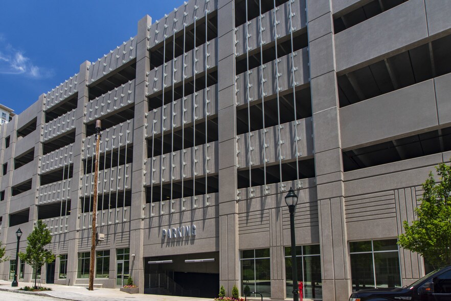 More Photos Of 371 E Paces Ferry Rd NE, Atlanta Medical For Lease