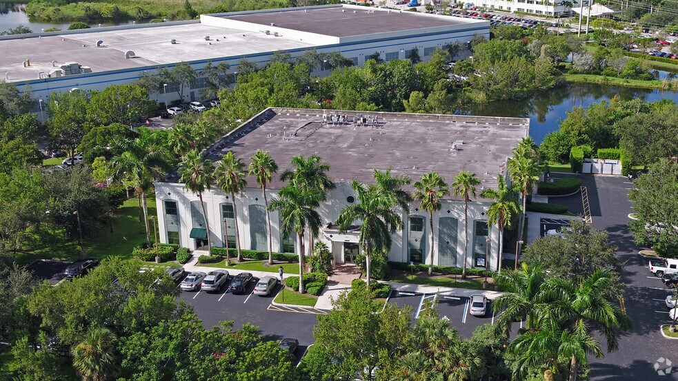 Primary Photo Of 1351 Sawgrass Corporate Pky, Sunrise Loft Creative Space For Lease