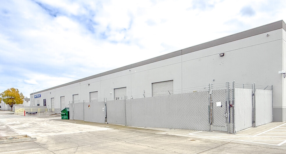 More Photos Of 3380 Industrial Blvd, West Sacramento Unknown For Lease