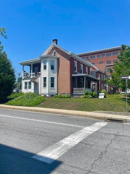 More Photos Of 116 S Broad St, Kennett Square Office Residential For Lease