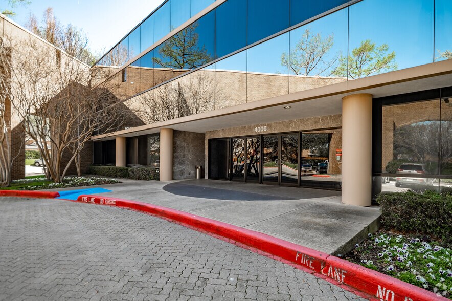 More Photos Of 4004 Belt Line Rd, Addison Unknown For Lease