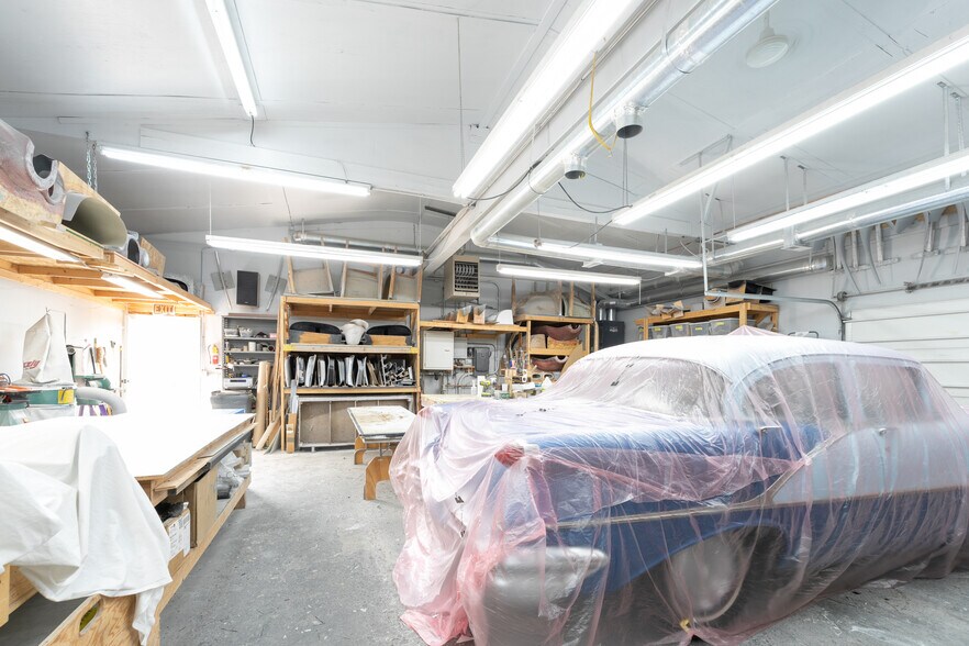 More Photos Of 1893 Airport Rd, Kalispell Warehouse For Sale
