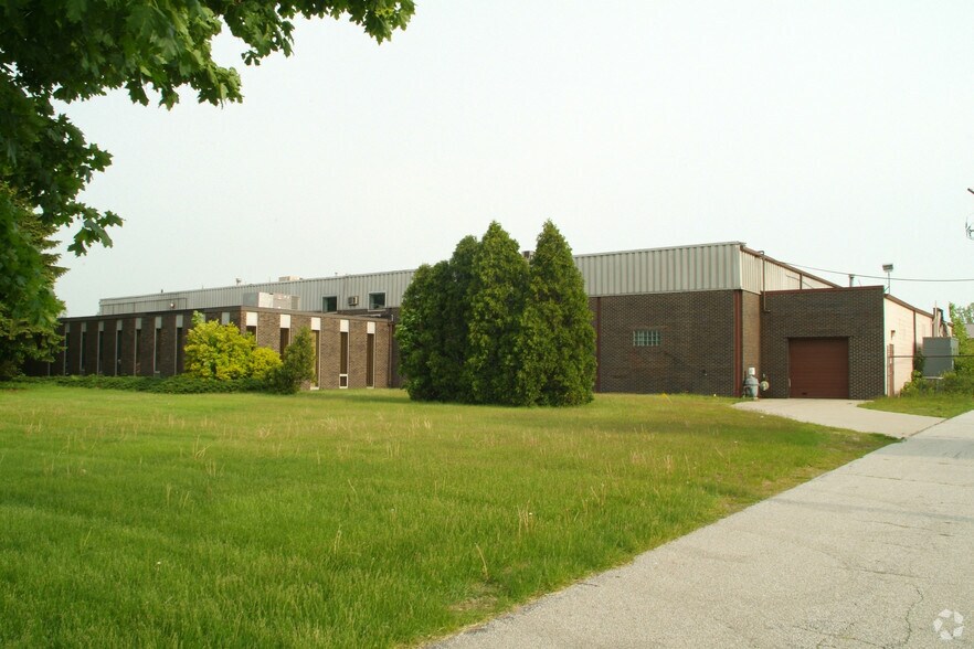 Primary Photo Of 1721 Dove St, Port Huron Warehouse For Lease