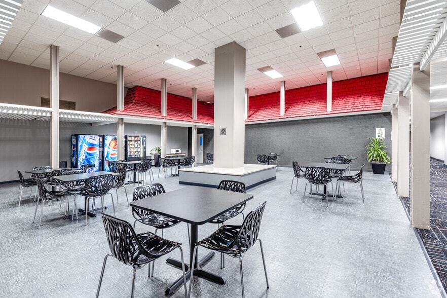 More Photos Of 540 Fairview Ave, Saint Paul Unknown For Lease