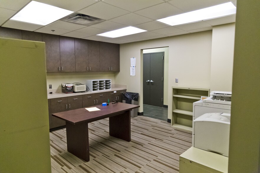 More Photos Of 1616 S Main St, Tulsa Office For Lease