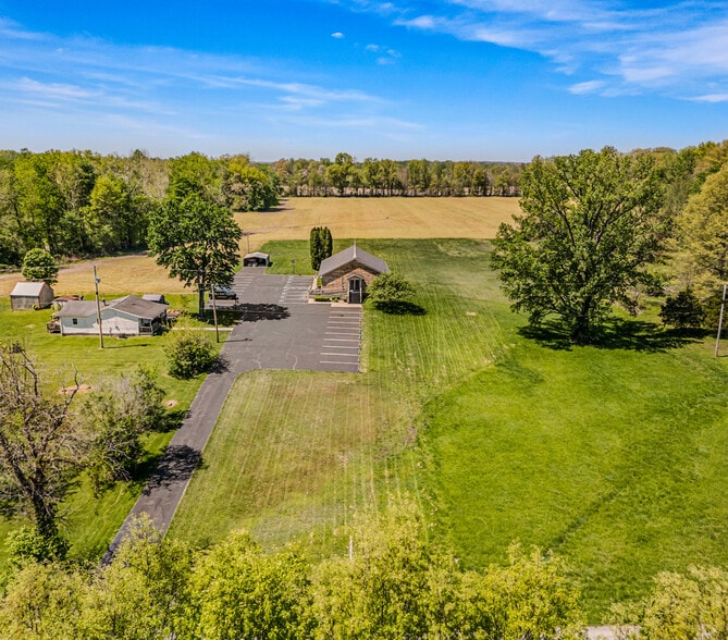 More Photos Of 7990 S 300 W, Columbus Flex For Sale