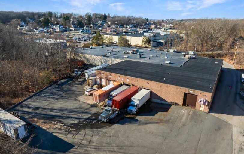 More Photos Of 24 Jolma Rd, Worcester Warehouse For Lease