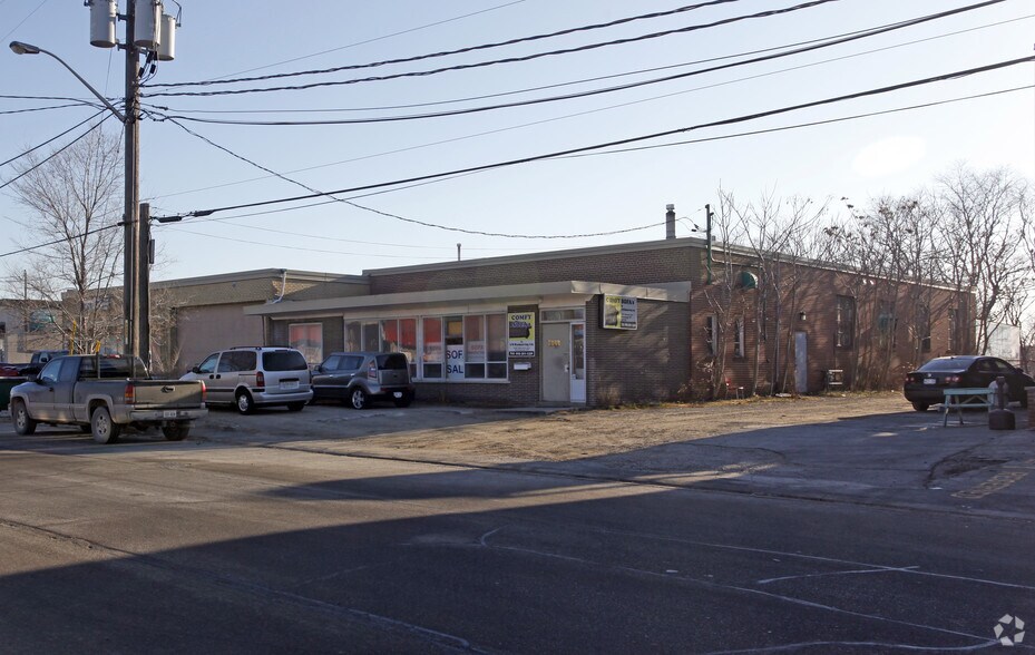 More Photos Of 1888 Mattawa Ave, Mississauga Manufacturing For Sale