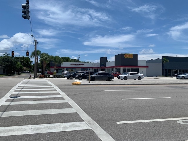 More Photos Of 4242 N Federal Hwy, Fort Lauderdale Freestanding For Lease