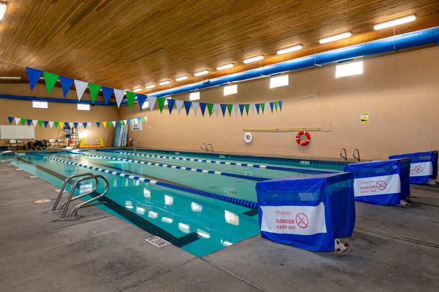 More Photos Of 415 Wingfield St, Ruidoso Health Club For Sale