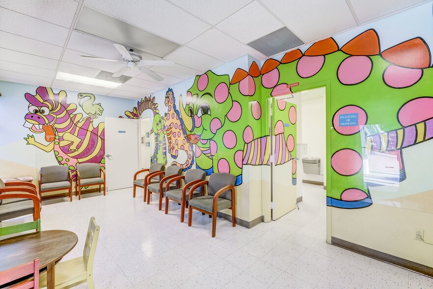 More Photos Of 5205 Village Blvd, West Palm Beach Medical For Lease