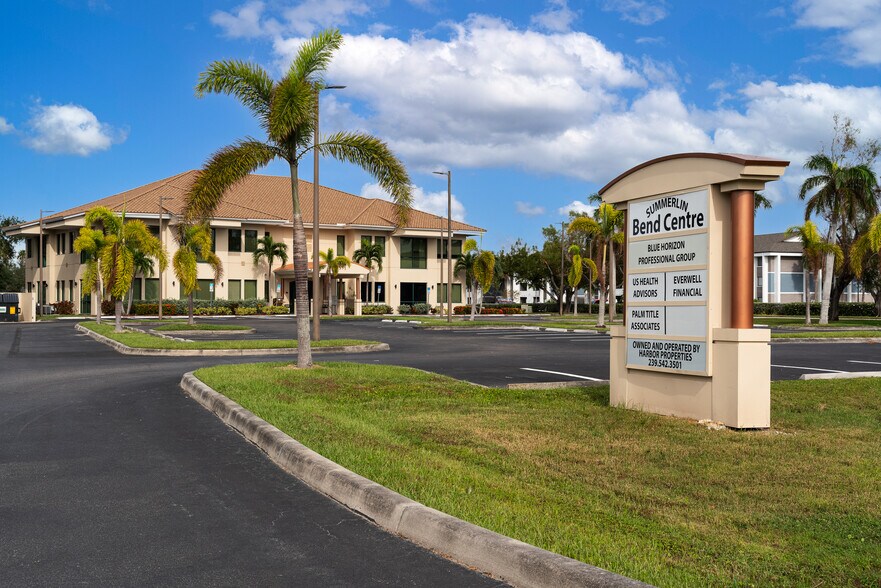 More Photos Of 1591 Hayley Ln, Fort Myers Office For Lease