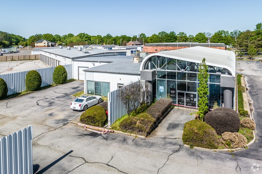 6175 Mt Moriah Road Ext, Memphis, TN 38115 Showroom For Sale