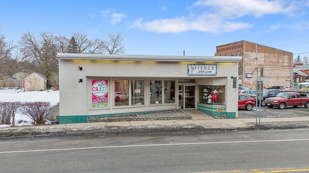 More Photos Of 8914 N Seneca St, Weedsport Freestanding For Sale