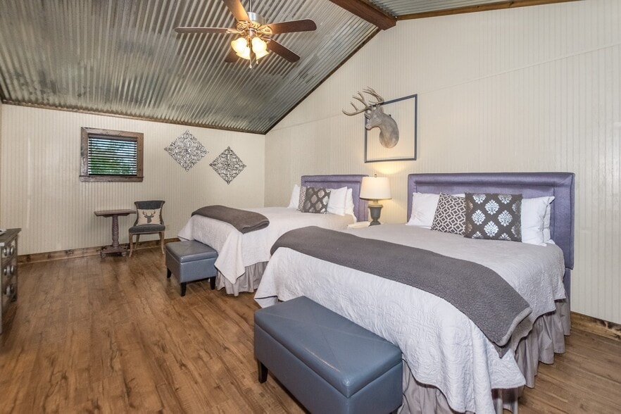 More Photos Of 10296 E US Highway 290, Fredericksburg Hospitality For Sale