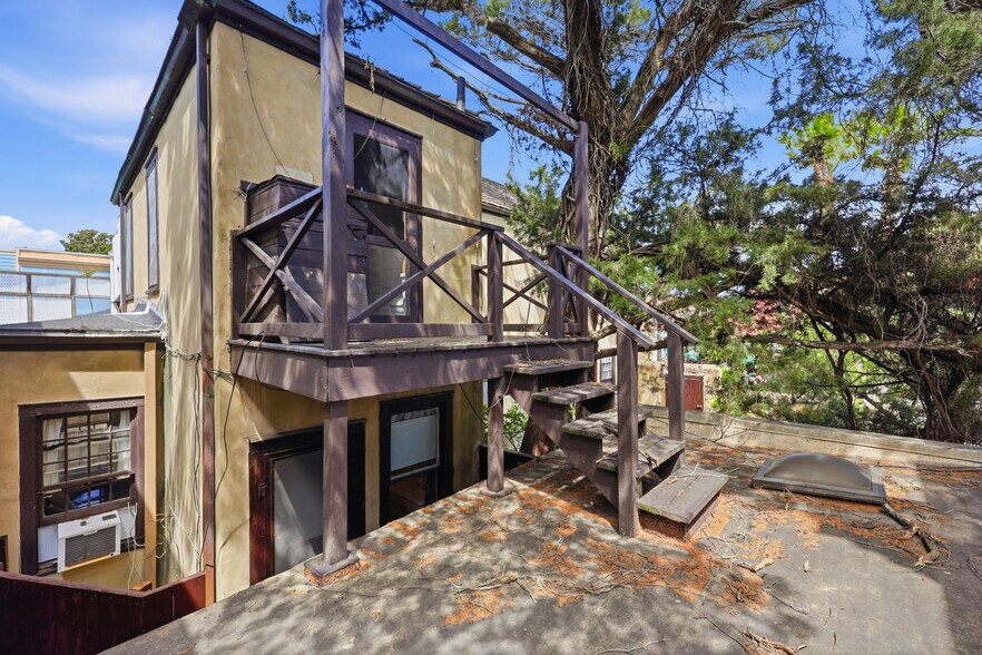 More Photos Of 50 Charlotte St, Saint Augustine Storefront Retail Office For Sale