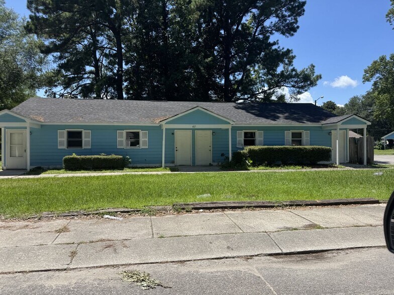 More Photos Of 407 Maides Ave, Wilmington Apartments For Sale