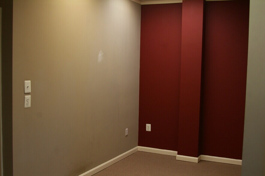 More Photos Of 13880 Braddock Rd, Centreville Medical For Lease