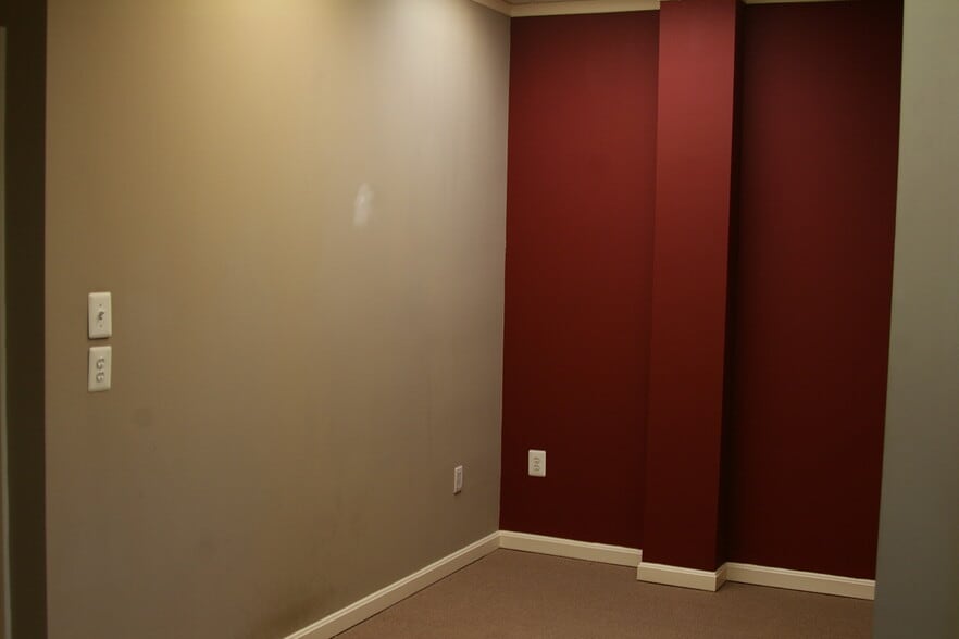 More Photos Of 13880 Braddock Rd, Centreville Medical For Sale