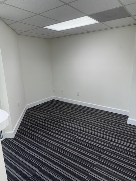More Photos Of 16115-16155 SW 117th Ave, Miami Light Distribution For Sale