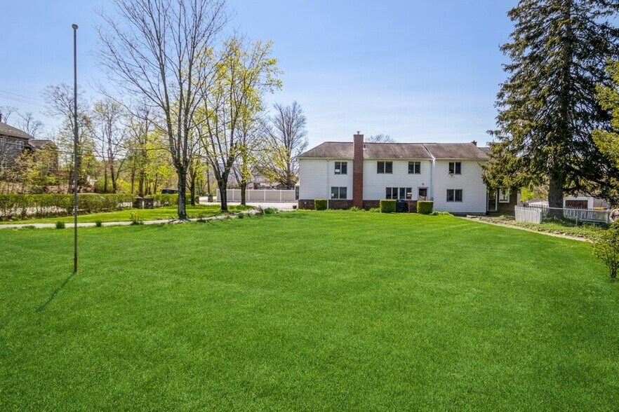 More Photos Of 127-133 Old Rt 9, Fishkill Apartments For Sale