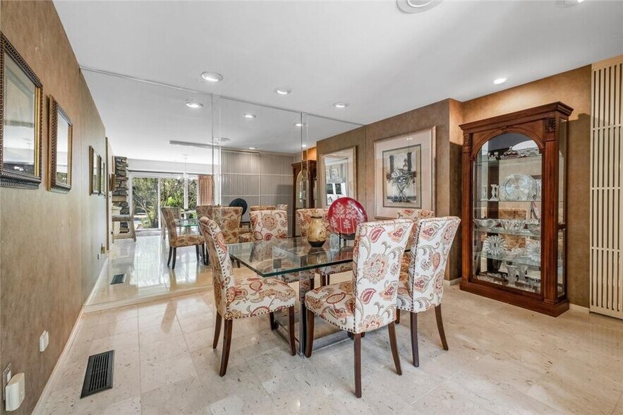 More Photos Of 1051 Peterson Dr, Decatur Specialty For Sale