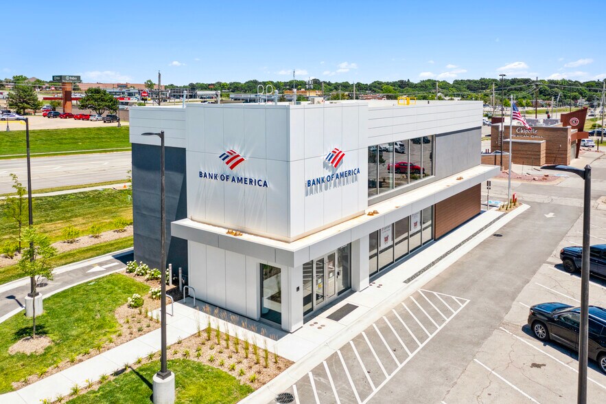 More Photos Of Bank of America, Omaha Bank For Sale