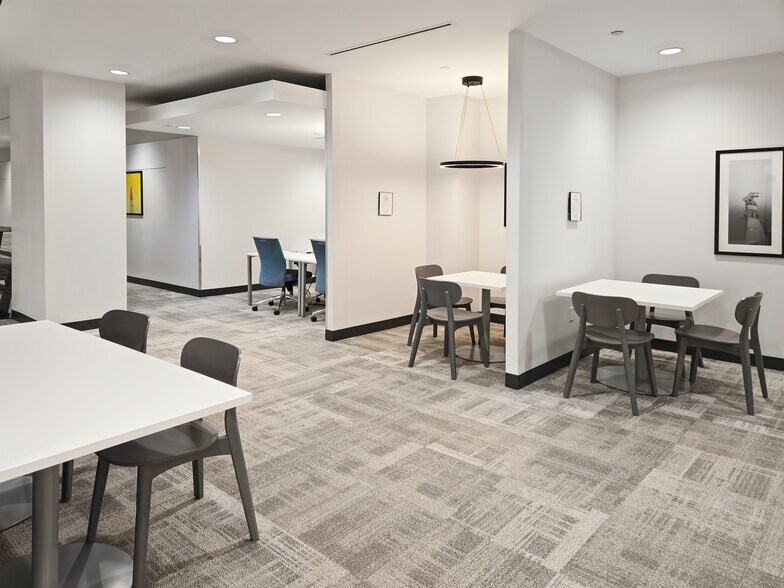 More Photos Of 12600 Deerfield Pky, Alpharetta Coworking Space