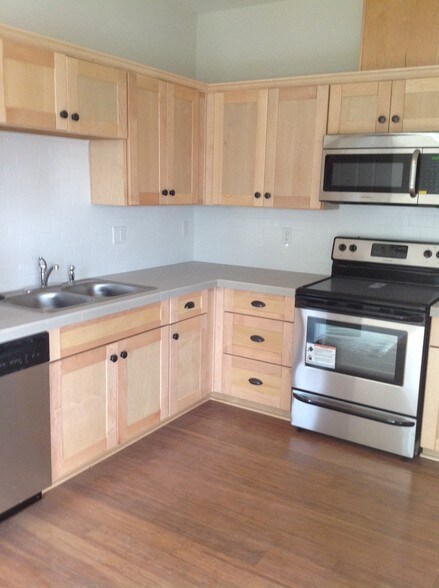 More Photos Of 8320 N Princeton St, Portland Apartments For Sale