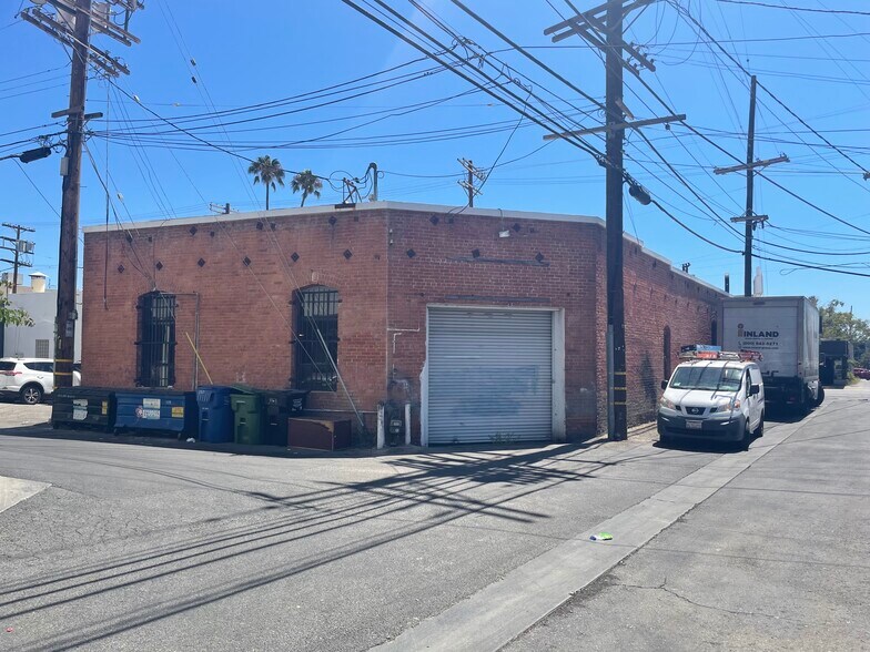More Photos Of 1163-1169 S Robertson Blvd, Los Angeles Storefront Retail Office For Lease