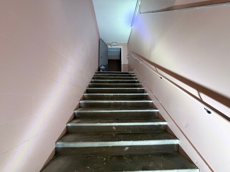 More Photos Of 3393-3437 Summer Ave, Memphis Storefront For Lease