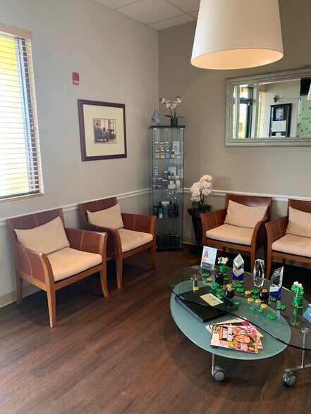 More Photos Of 7932 W Sand Lake Rd, Orlando Office For Sale