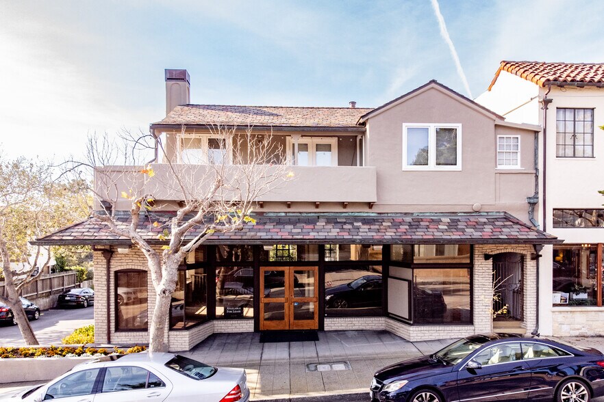 More Photos Of 0 Dolores 2 NW of 8th, Carmel Office For Lease