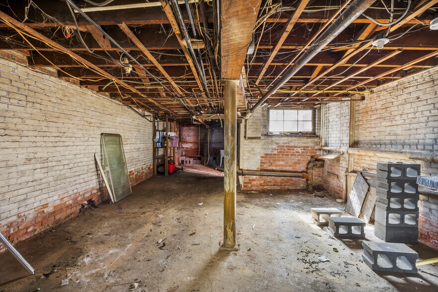 More Photos Of , Albany Multifamily For Sale