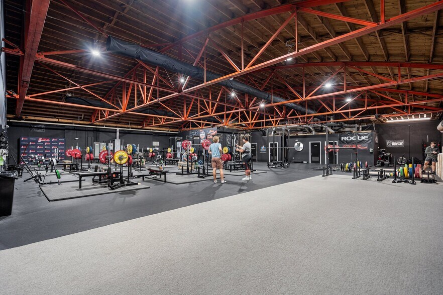 More Photos Of 1108 Princess St, Wilmington Storefront For Sale