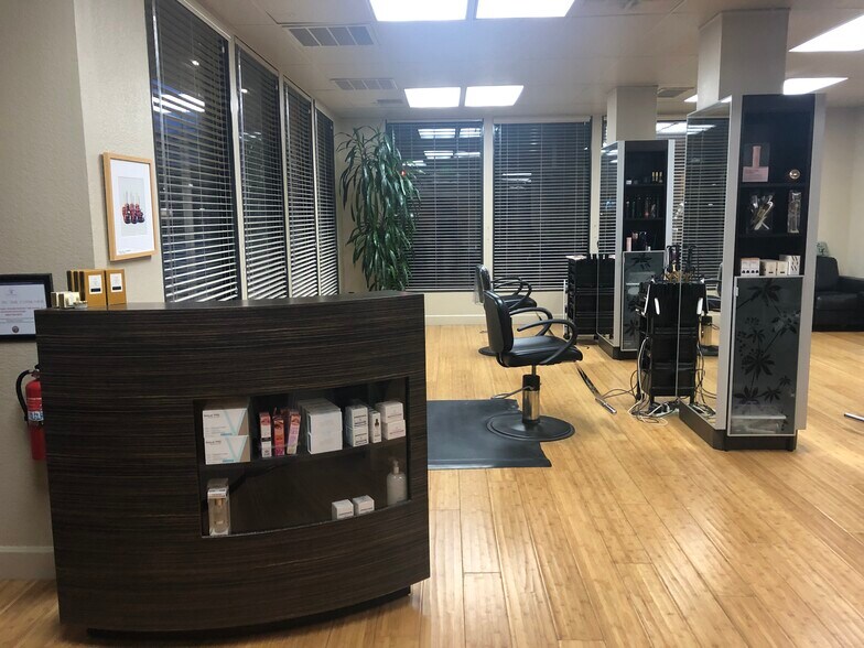 More Photos Of 3001 J St, Sacramento Loft Creative Space For Sale
